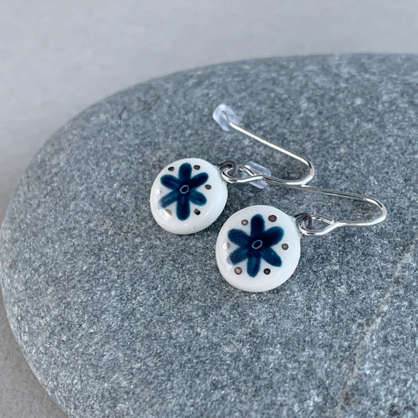 Tlysau Earrings - Blodyn / Flower