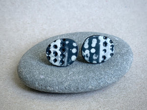 Large Pebble Studs #4